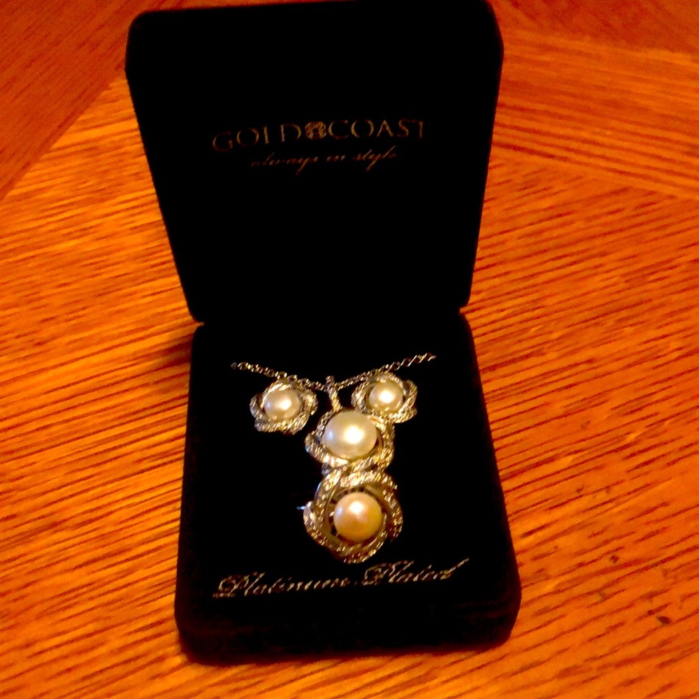 Necklace set